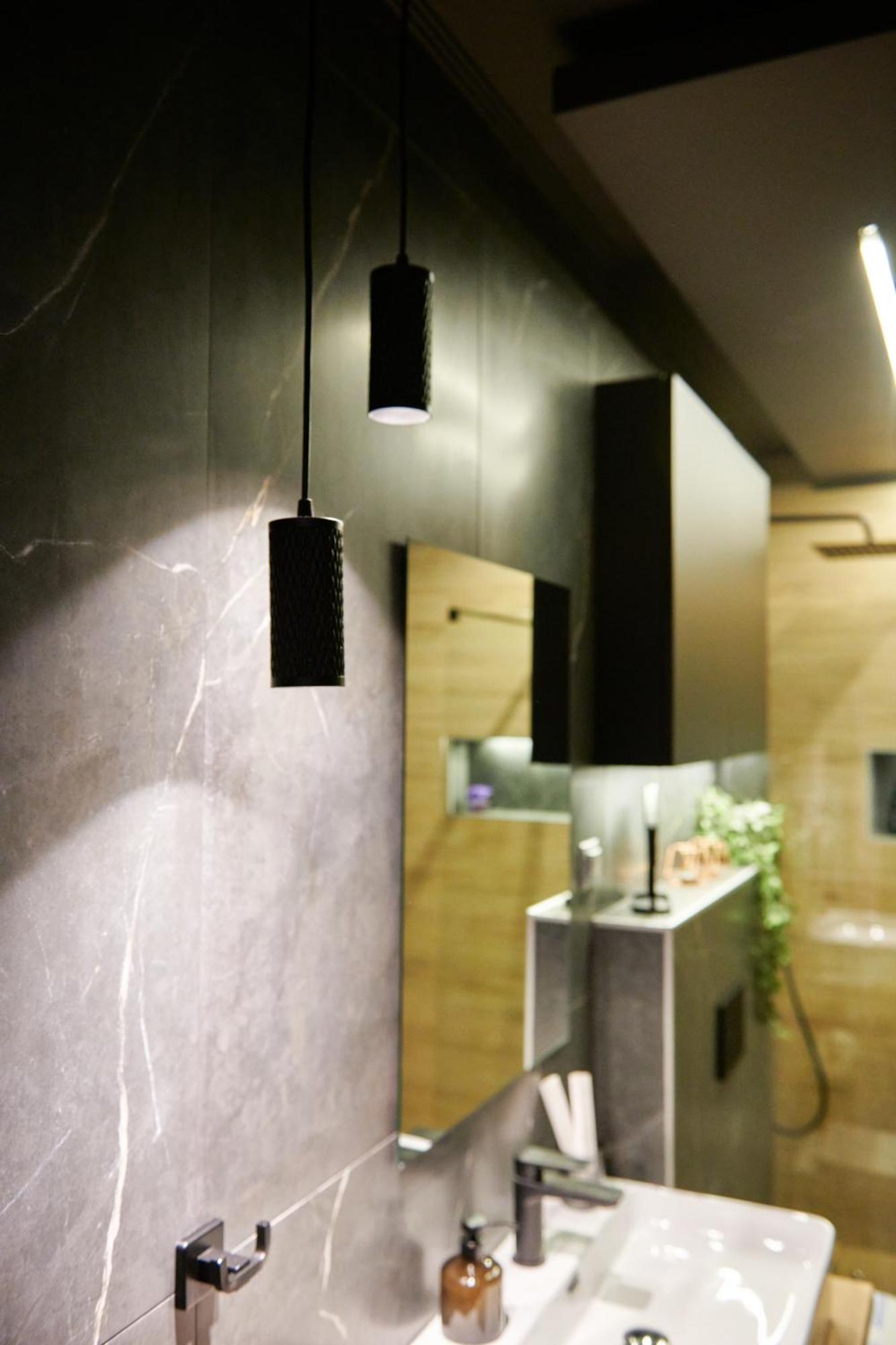 The Skyline Suite Florina Luaran gambar
