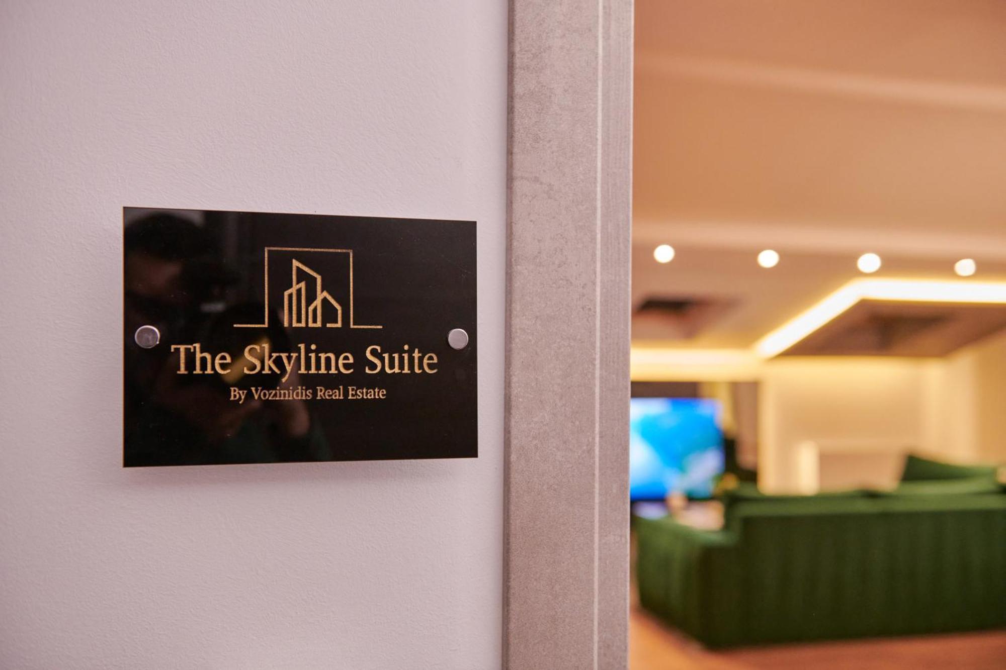 The Skyline Suite Florina Luaran gambar
